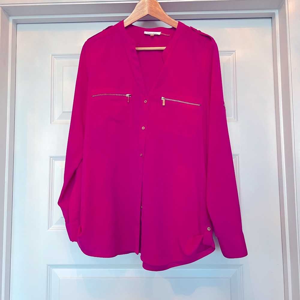 CALVIN KLEIN HOT PINK FUCHIA BLOUSE, GOLD ZIPS AND BUTTON, SZ-L